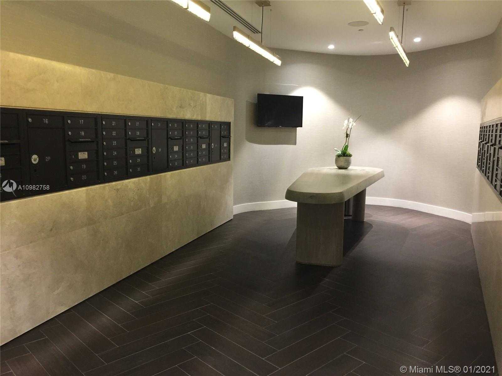 Small Image of 2821 SOUTH BAYSHORE DR #9D, Miami Number 6