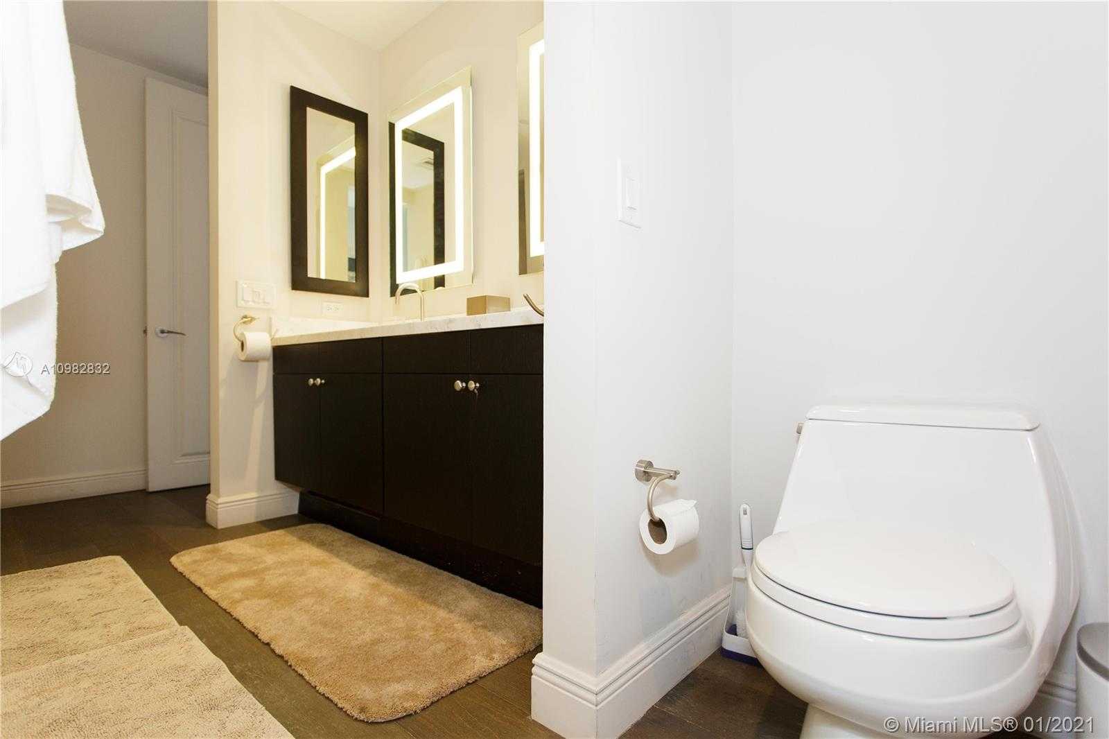 Small Image of 1425 BRICKELL AVE #50C, Miami Number 20