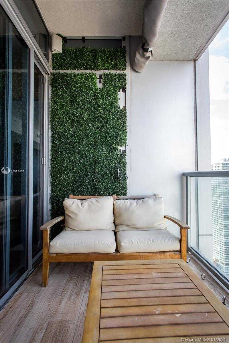 Small Image of 1425 BRICKELL AVE #50C, Miami Number 31