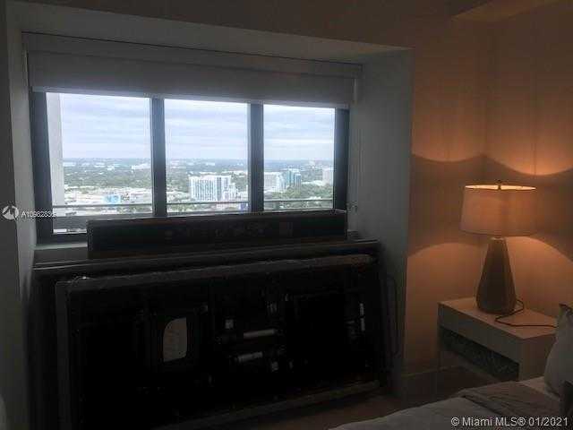 Small Image of 650 NORTH EAST 32 #2801, Miami Number 17