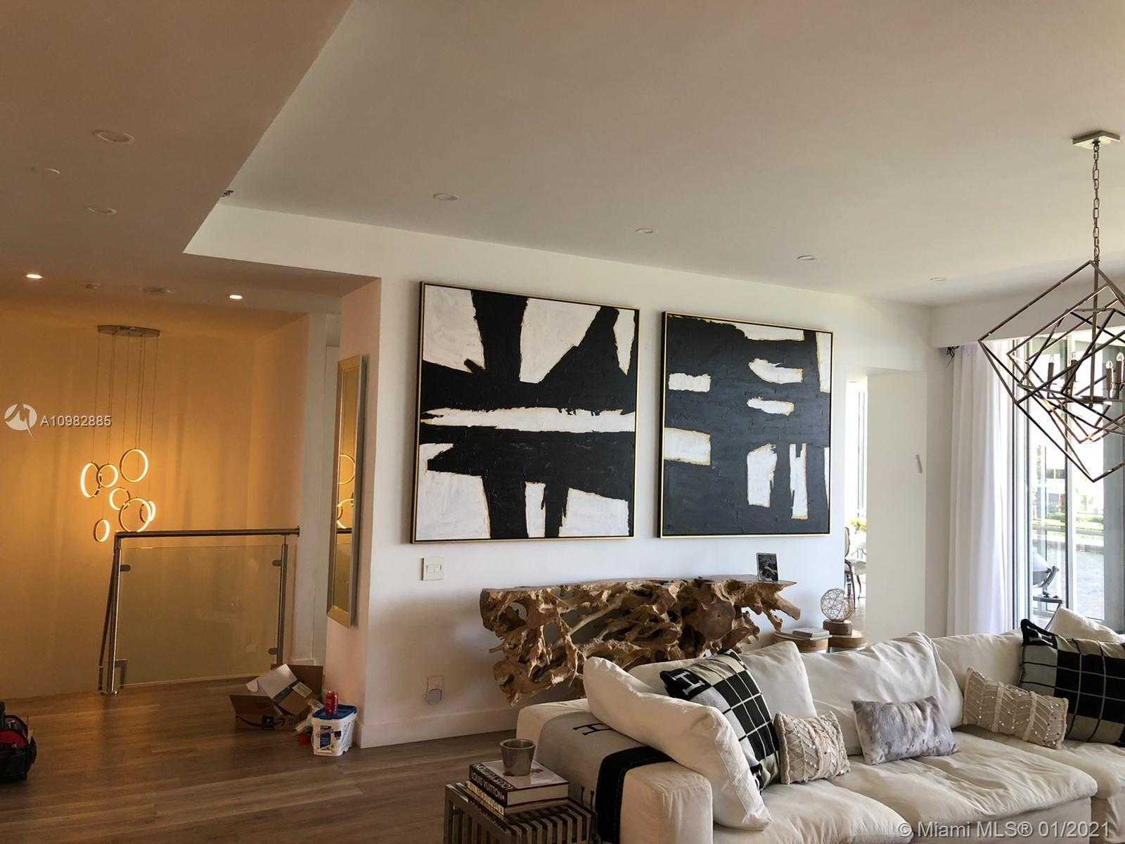 Small Image of 3801 NORTH EAST 207TH ST #TH2, Aventura Number 4
