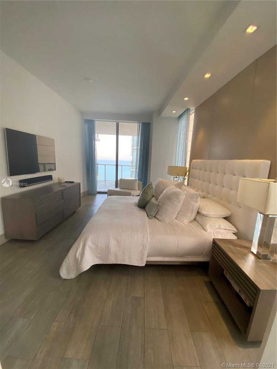 Small Image of 9705 COLLINS AVE #2504N, Bal Harbour Number 4