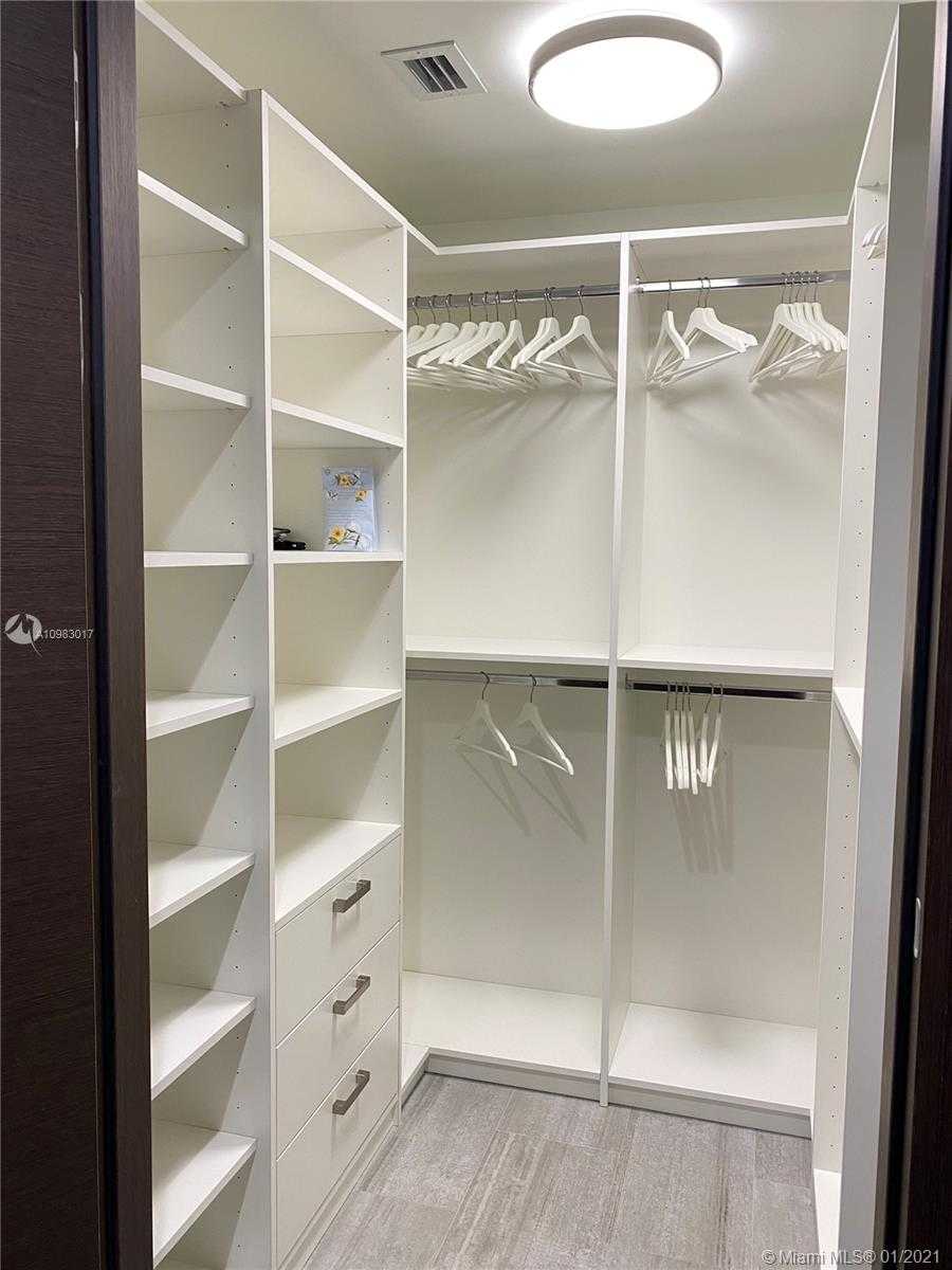 Small Image of 1000 BRICKELL PLAZA #3807, Miami Number 34