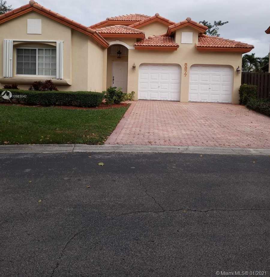 Small Image of 5877 NORTH WEST 108TH PL, Doral Number 2
