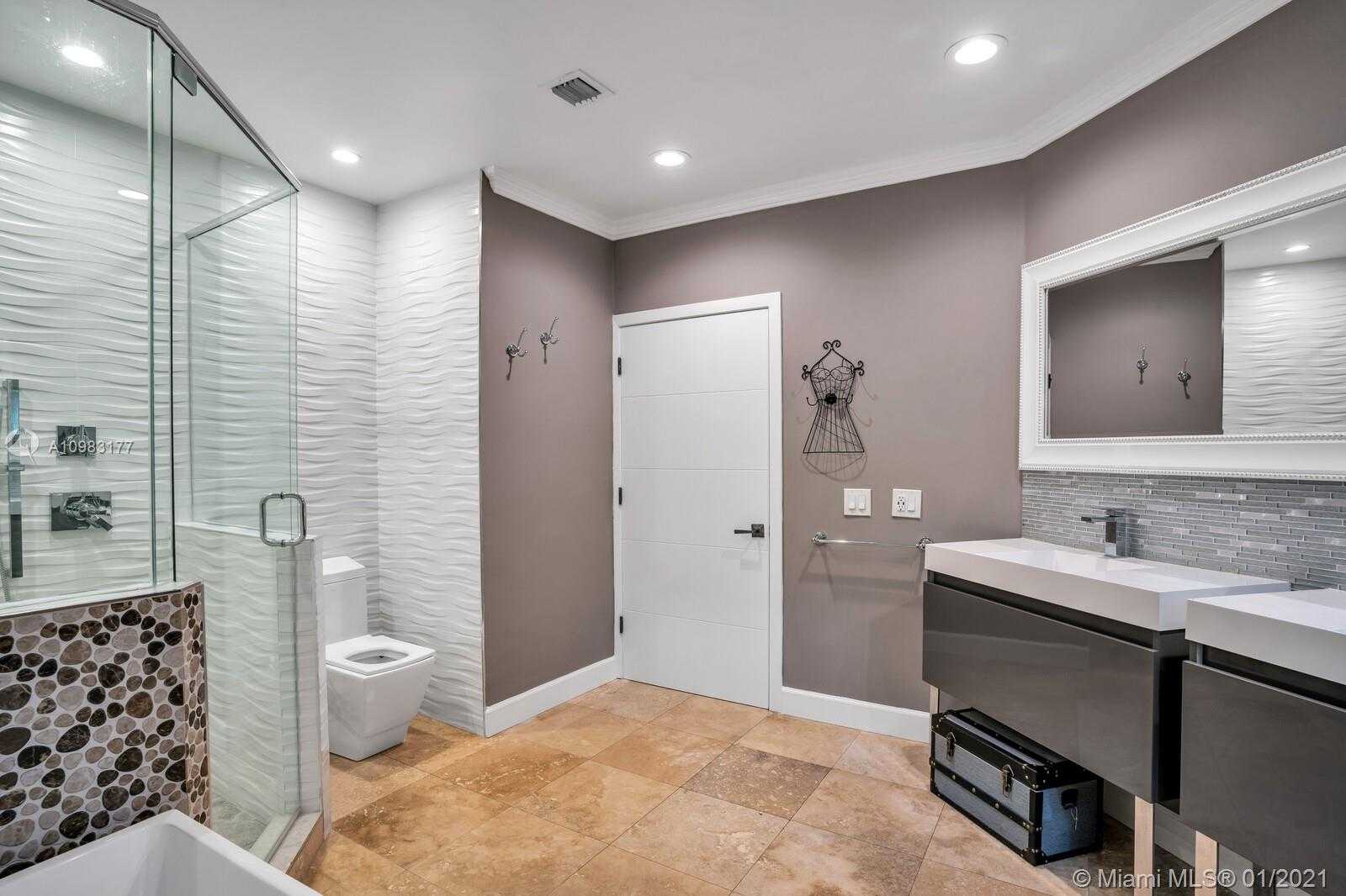 Small Image of 7405 SOUTH WEST 79TH CT, Miami Number 13