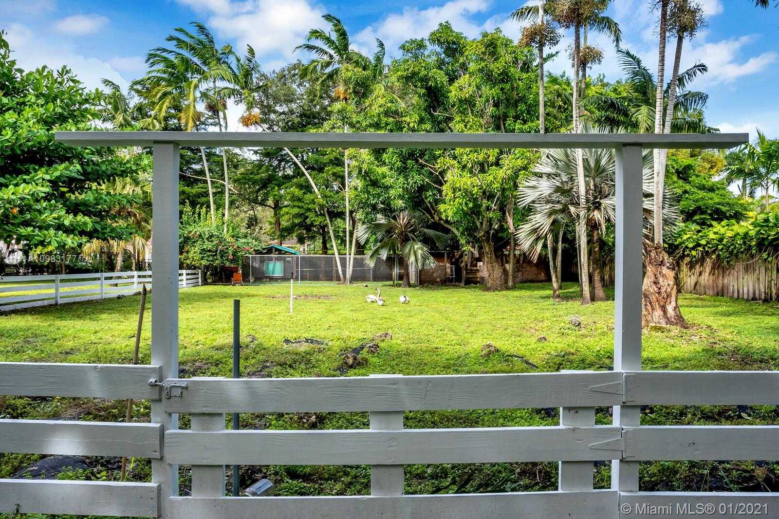 Small Image of 7405 SOUTH WEST 79TH CT, Miami Number 28