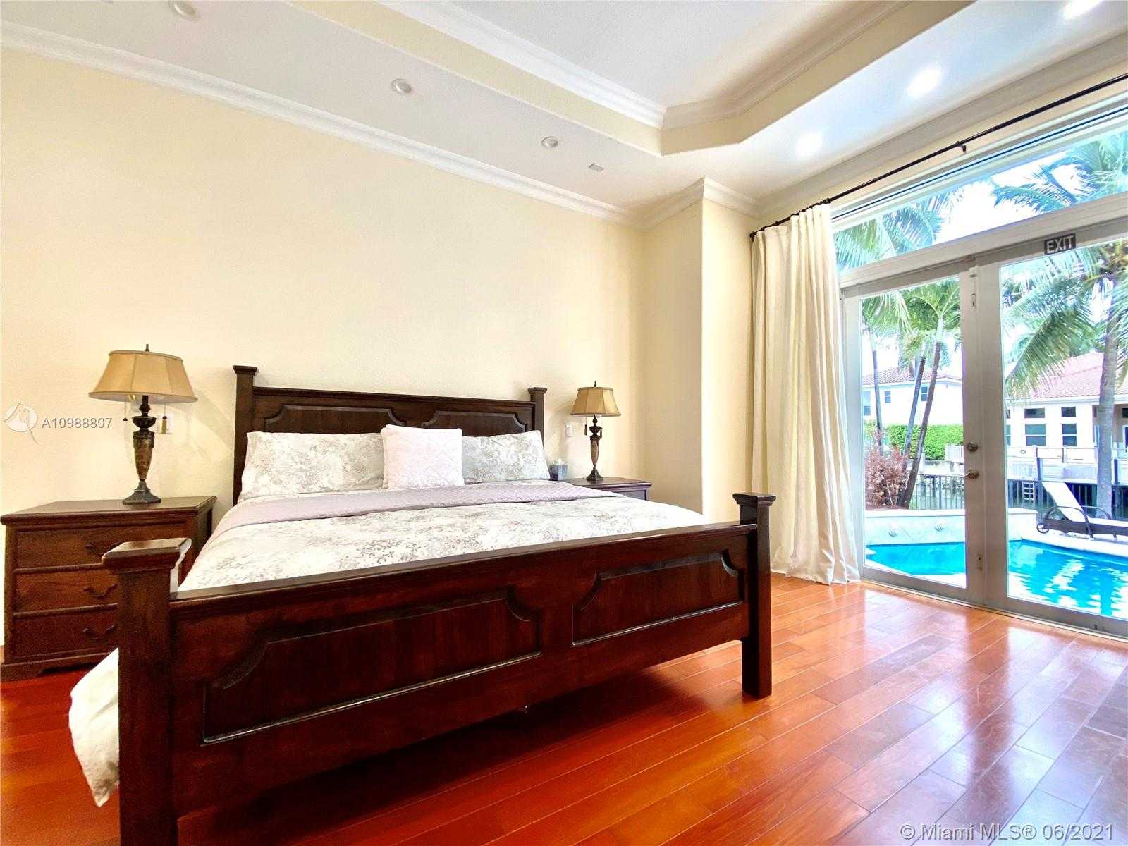 Small Image of 950 WASHINGTON ST, Hollywood Number 20