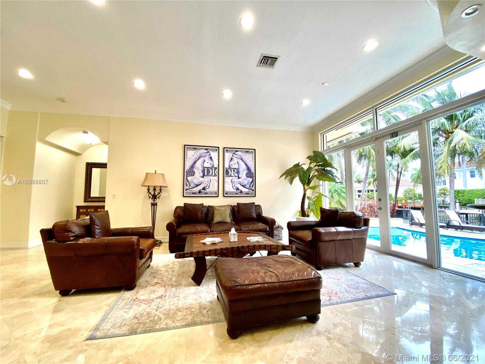 Small Image of 950 WASHINGTON ST, Hollywood Number 9