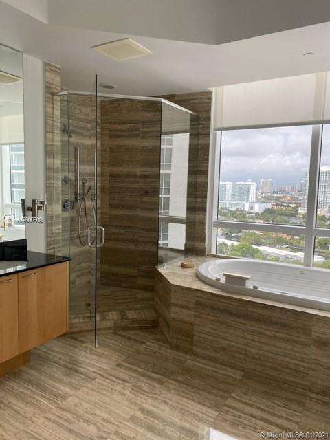 Small Image of 15901 COLLINS AVENUE #1804, Sunny Isles Beach Number 12