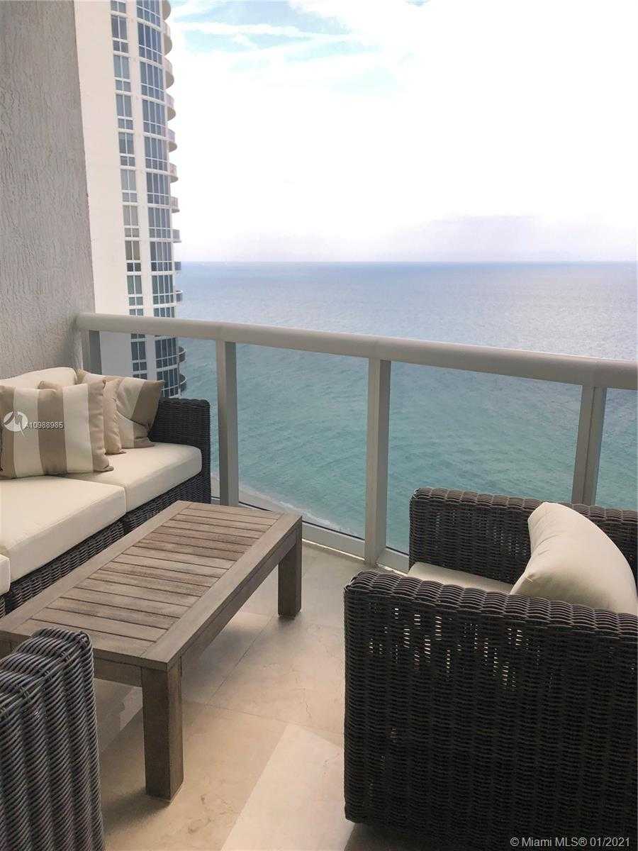 Small Image of 15901 COLLINS AVENUE #1804, Sunny Isles Beach Number 7