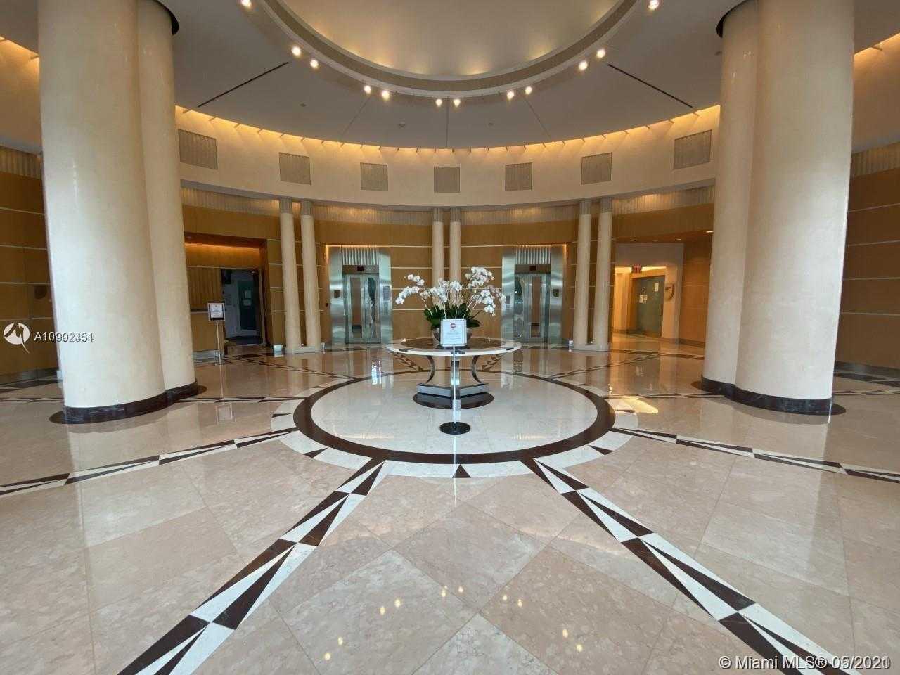 Small Image of 2127 BRICKELL AVE #1806, Miami Number 4