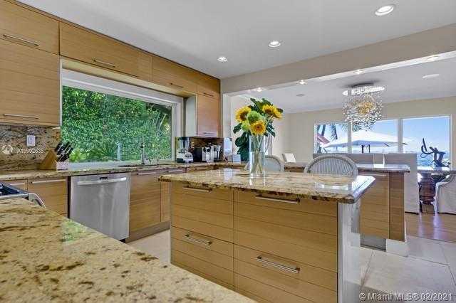 Small Image of 9999 NORTH EAST 13TH AVE, Miami Shores Number 51