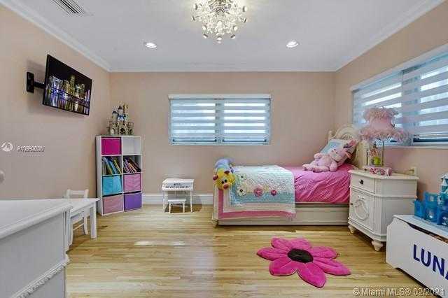 Small Image of 9999 NORTH EAST 13TH AVE, Miami Shores Number 60