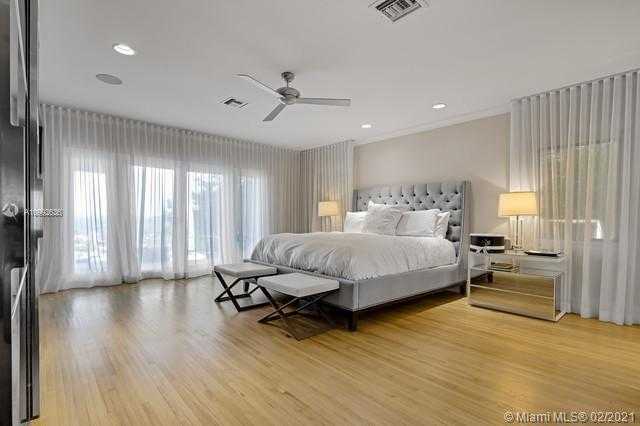 Small Image of 9999 NORTH EAST 13TH AVE, Miami Shores Number 70