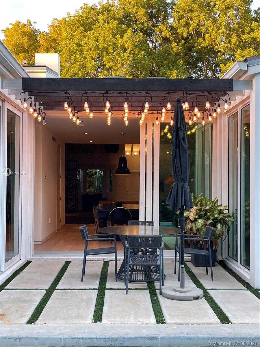 Small Image of 550 WEST 50TH ST, Miami Beach Number 15