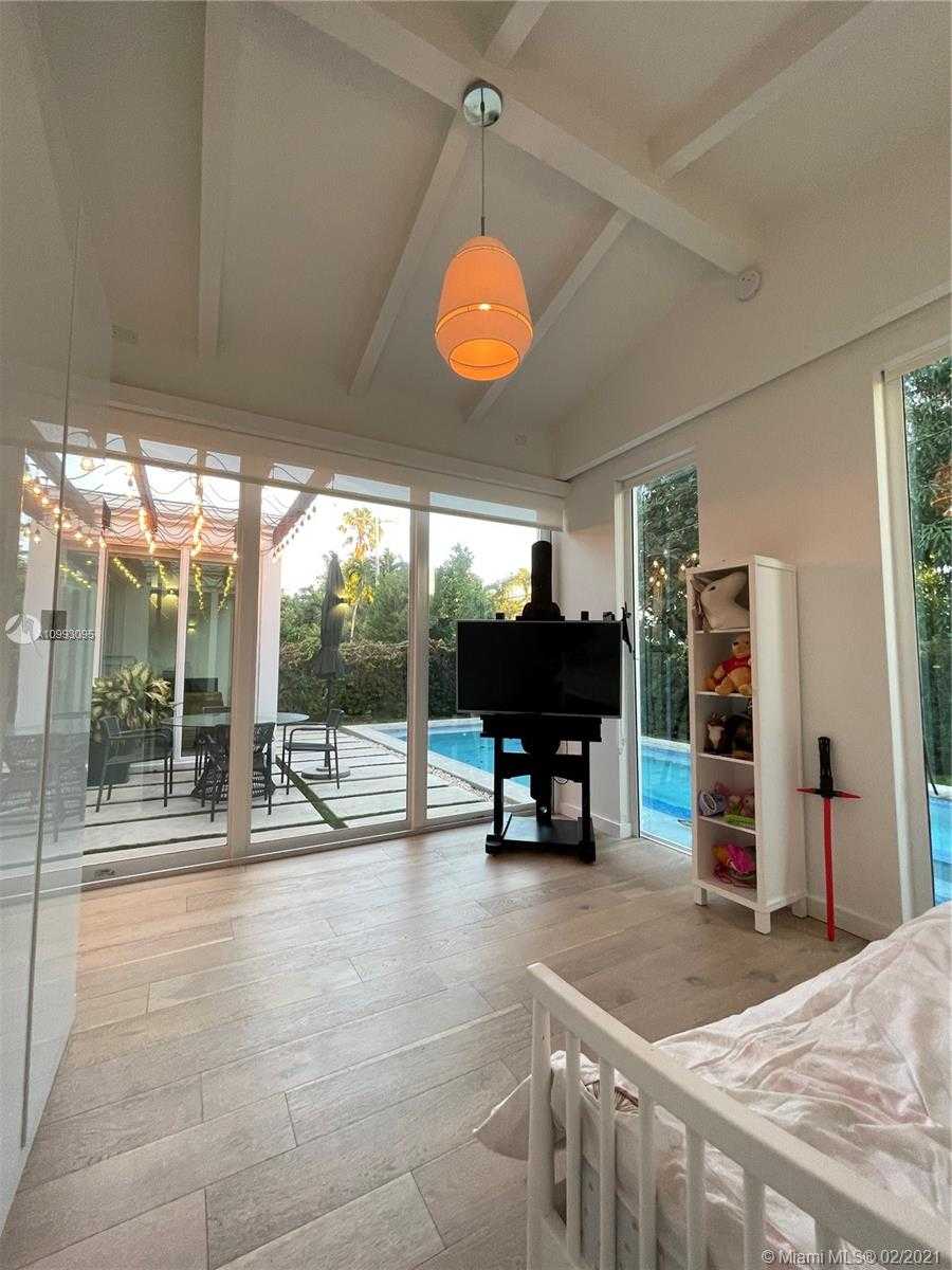 Small Image of 550 WEST 50TH ST, Miami Beach Number 16