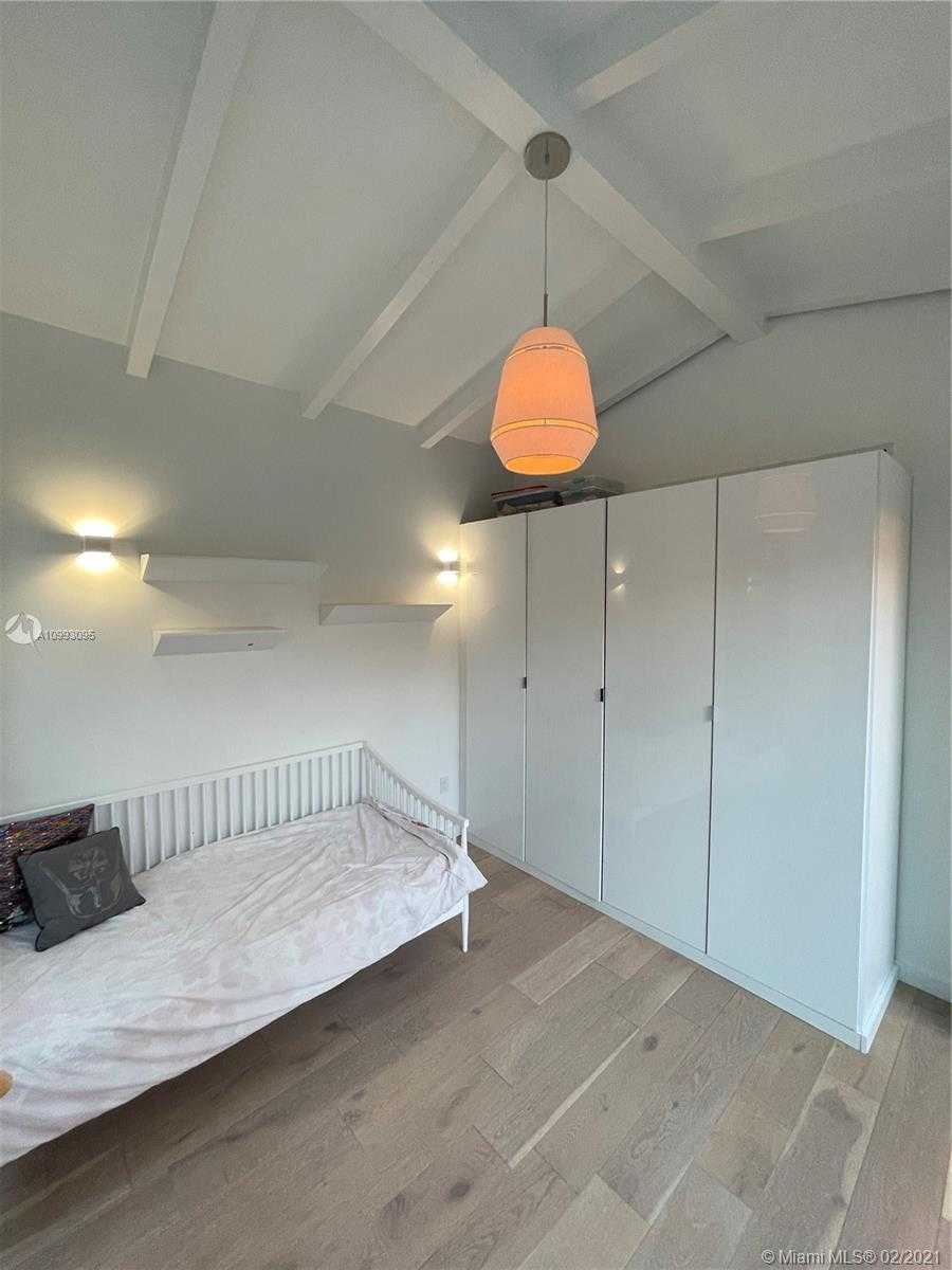 Small Image of 550 WEST 50TH ST, Miami Beach Number 17
