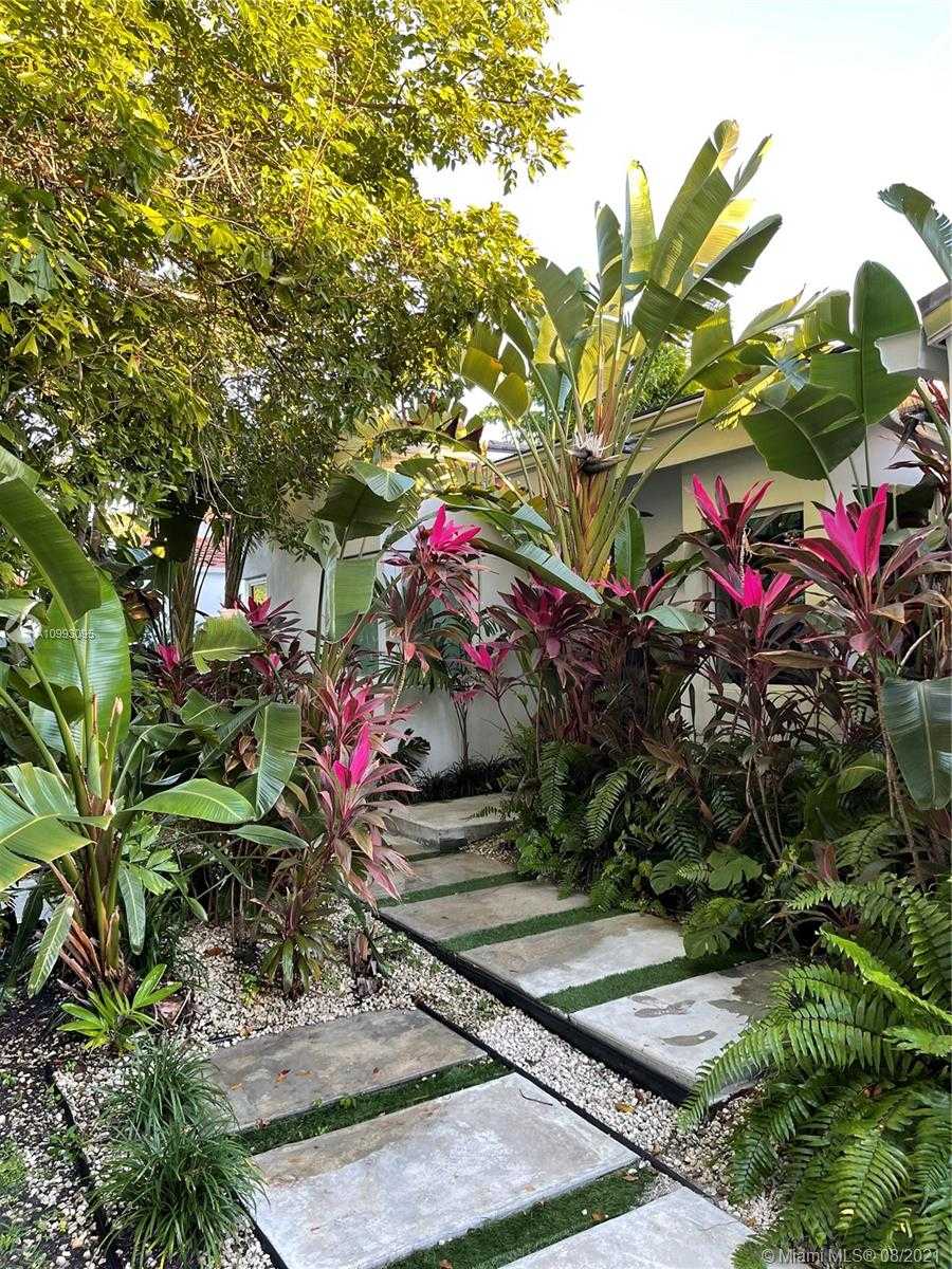 Small Image of 550 WEST 50TH ST, Miami Beach Number 3