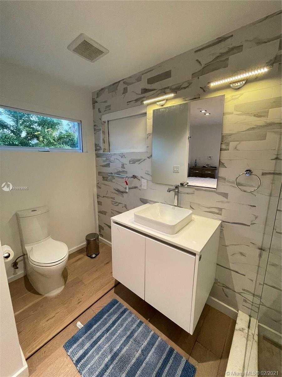 Small Image of 550 WEST 50TH ST, Miami Beach Number 37