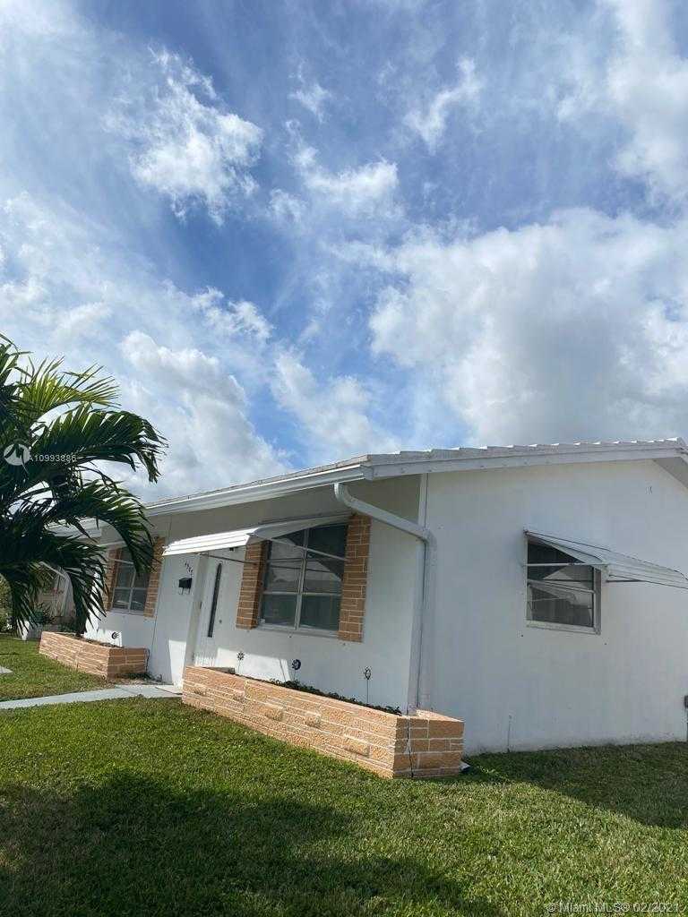 Small Image of 4903 NORTH WEST 42ND AVE, Tamarac Number 5