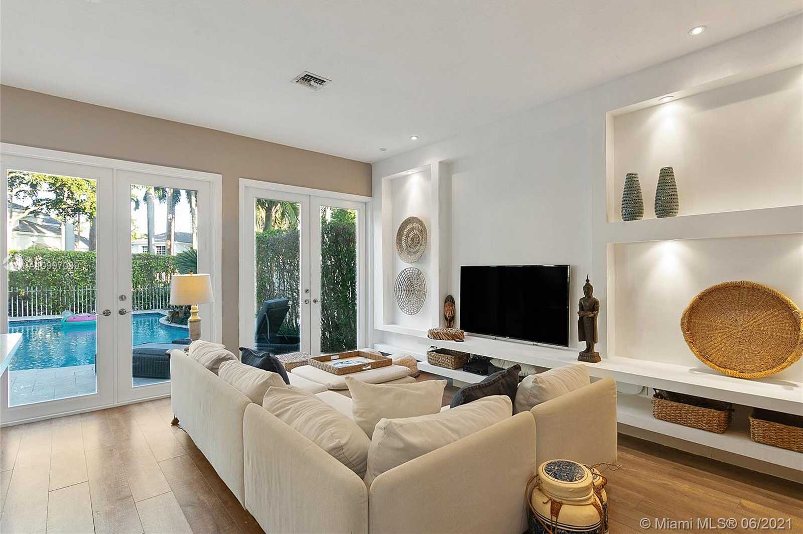 Small Image of 19959 NORTH EAST 36TH PL, Aventura Number 24