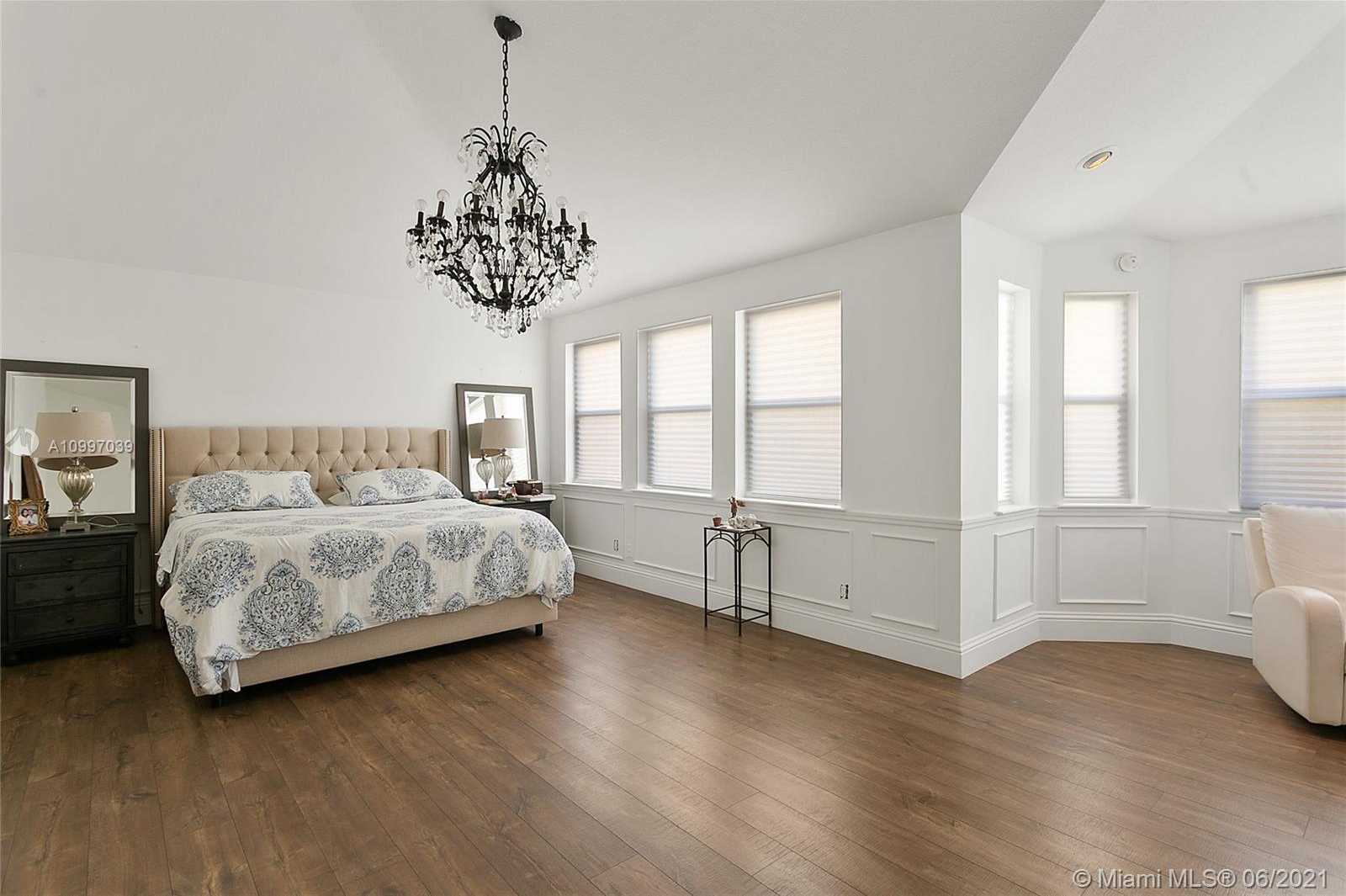 Small Image of 19959 NORTH EAST 36TH PL, Aventura Number 34