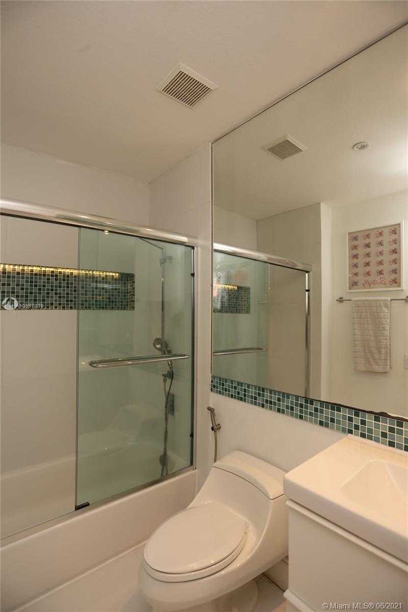 Small Image of 19959 NORTH EAST 36TH PL, Aventura Number 40