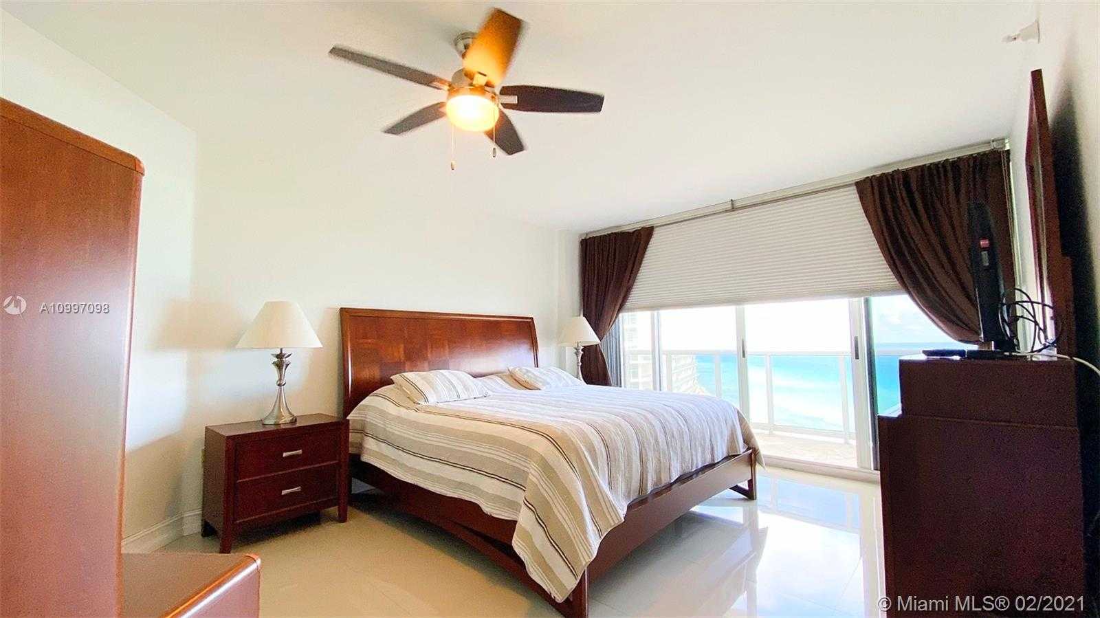 Small Image of 16711 COLLINS AVE #1804, Sunny Isles Beach Number 7