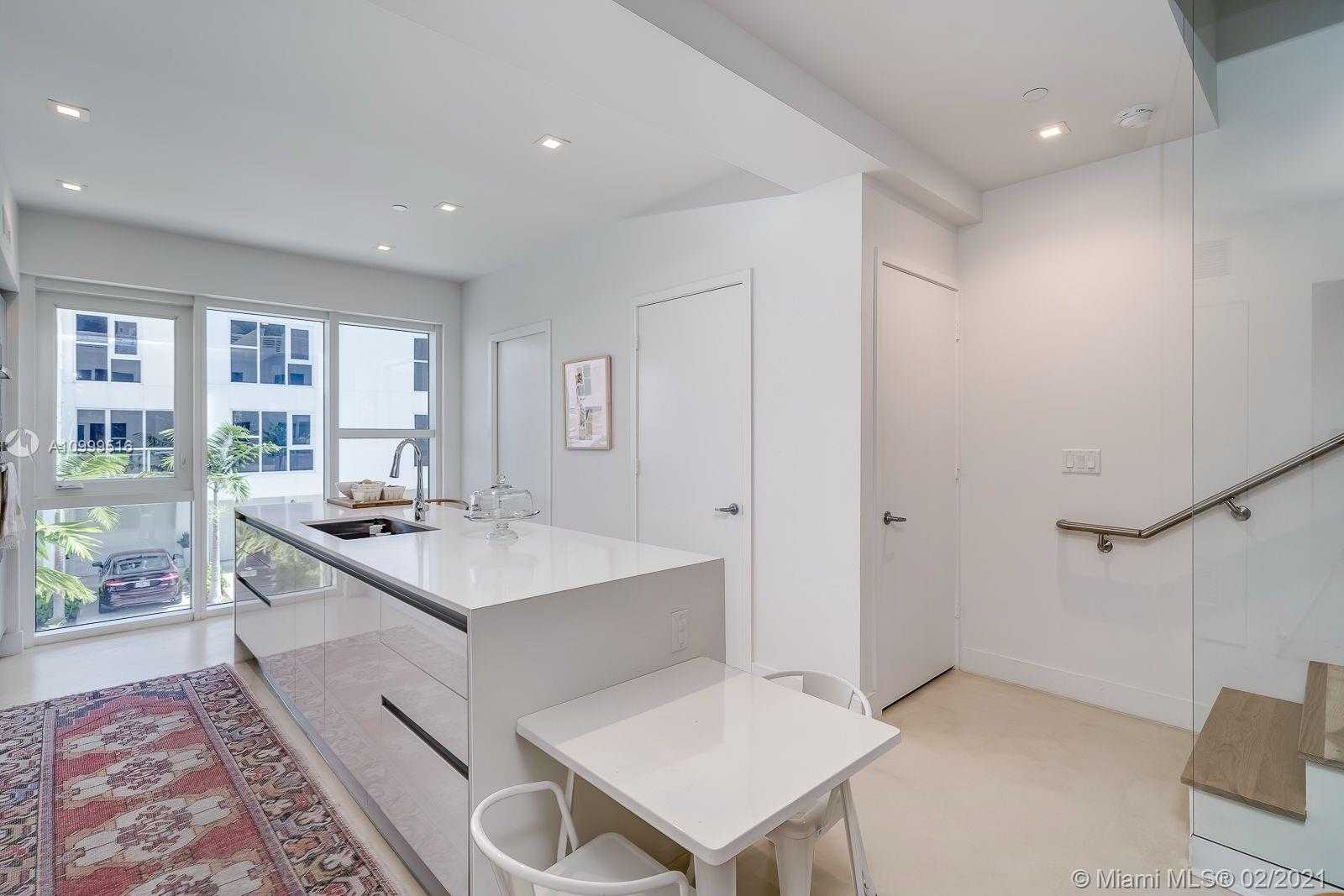 Small Image of 455 NORTH EAST 39TH #204, Miami Number 15