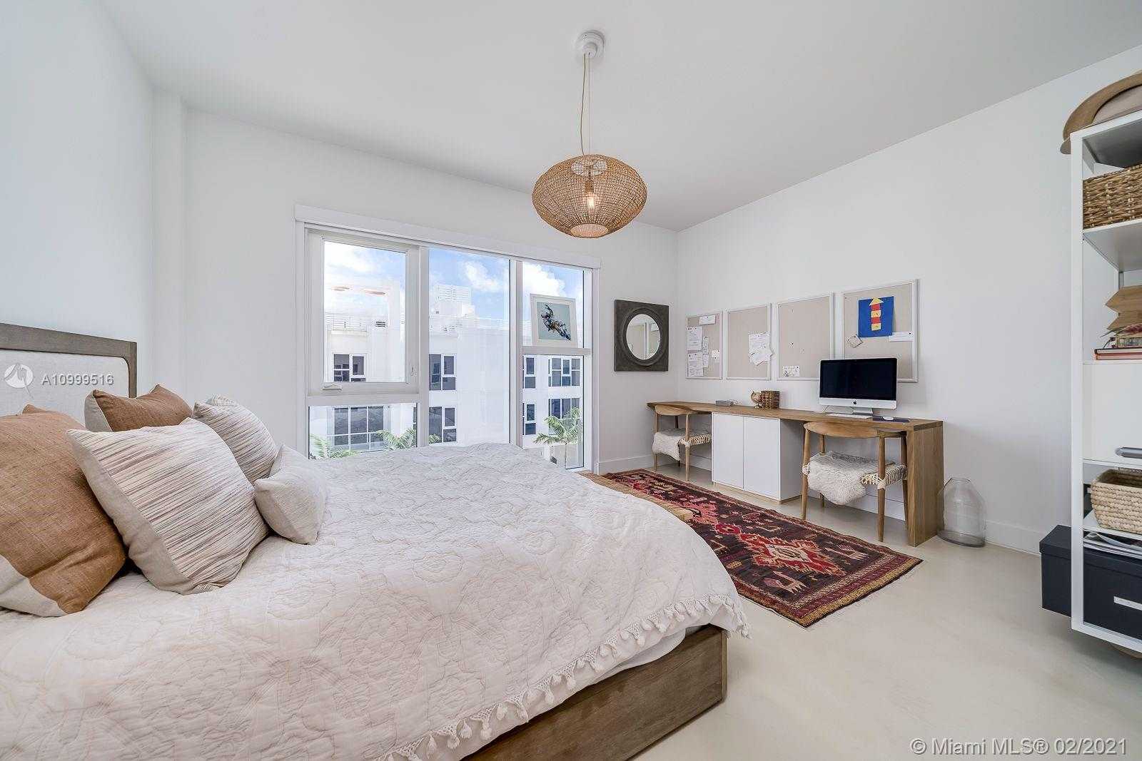Small Image of 455 NORTH EAST 39TH #204, Miami Number 22