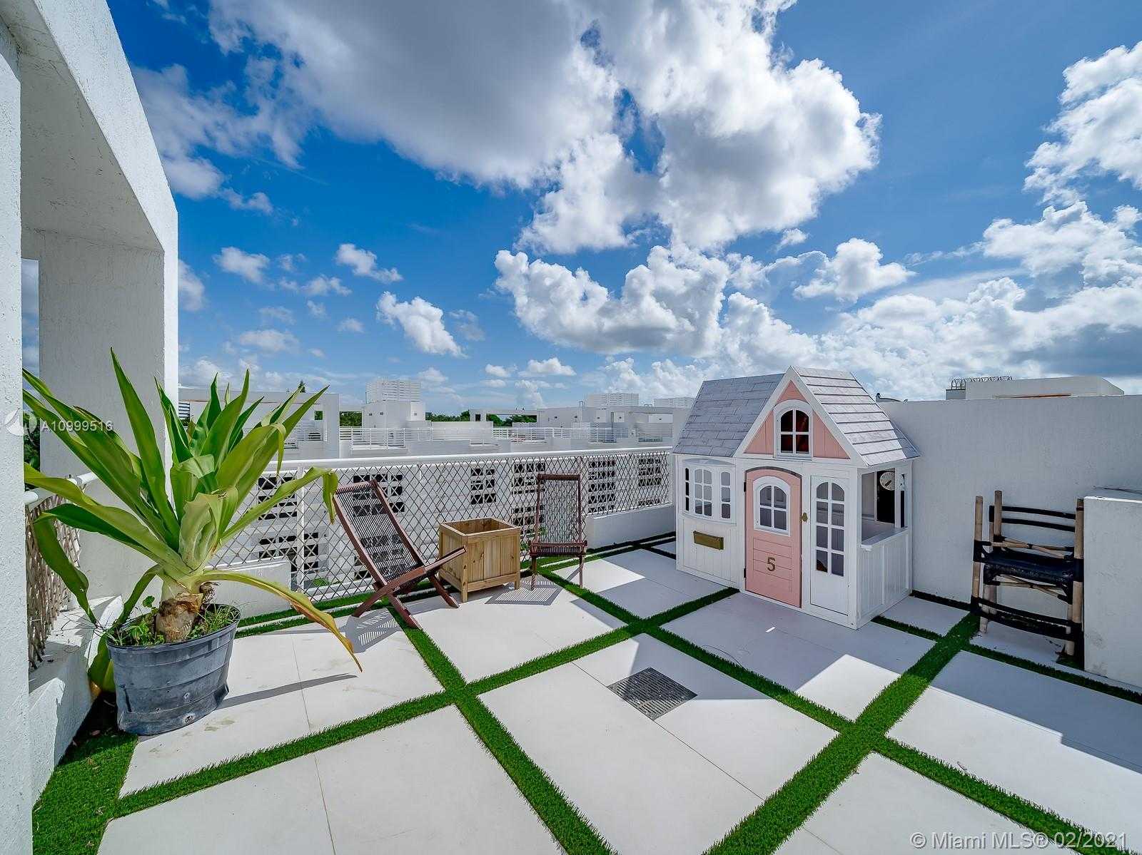 Small Image of 455 NORTH EAST 39TH #204, Miami Number 30