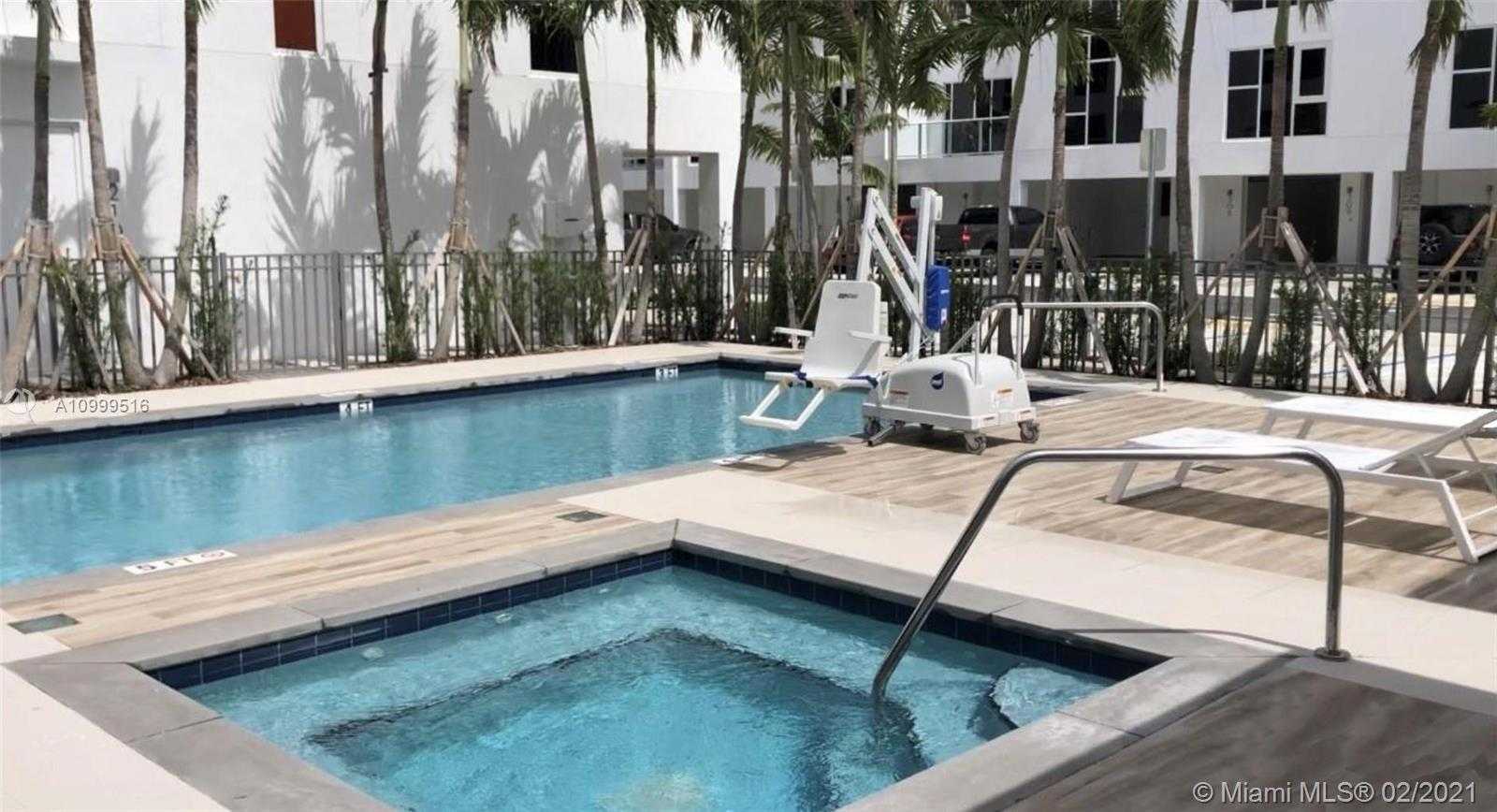 Small Image of 455 NORTH EAST 39TH #204, Miami Number 33