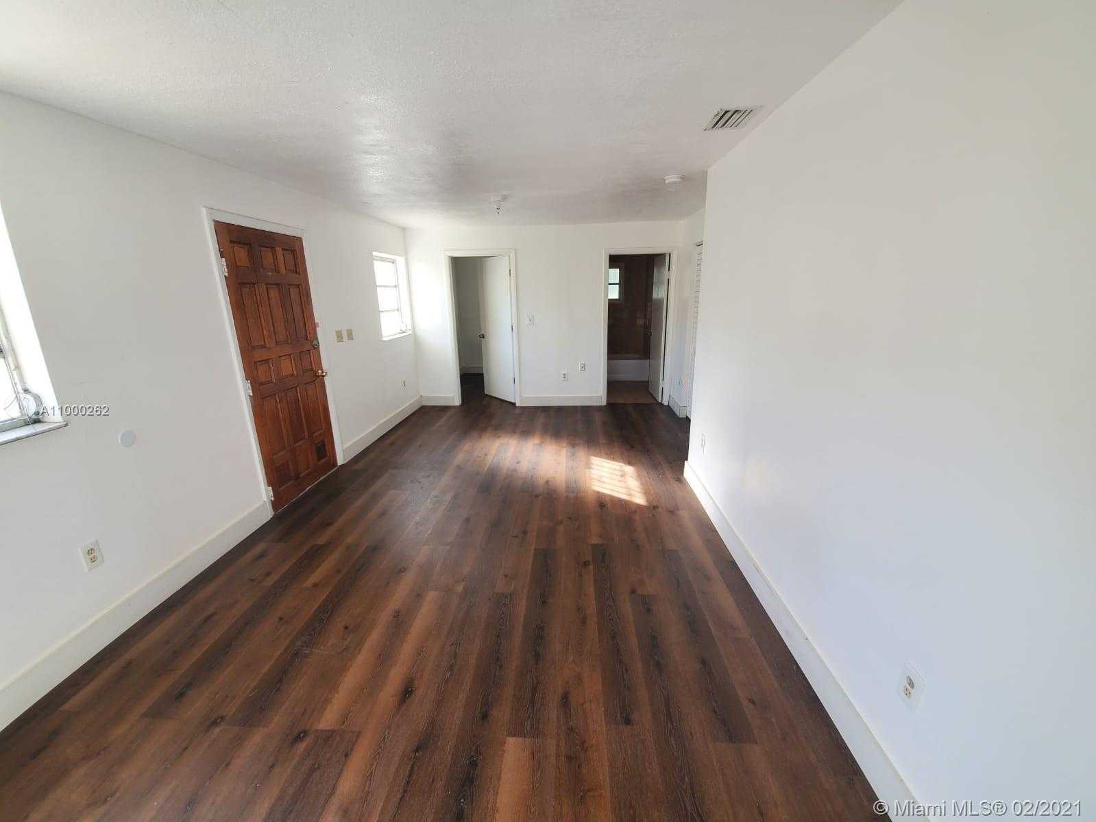 Small Image of 4402 SOUTH WEST 10TH ST, Miami Number 11