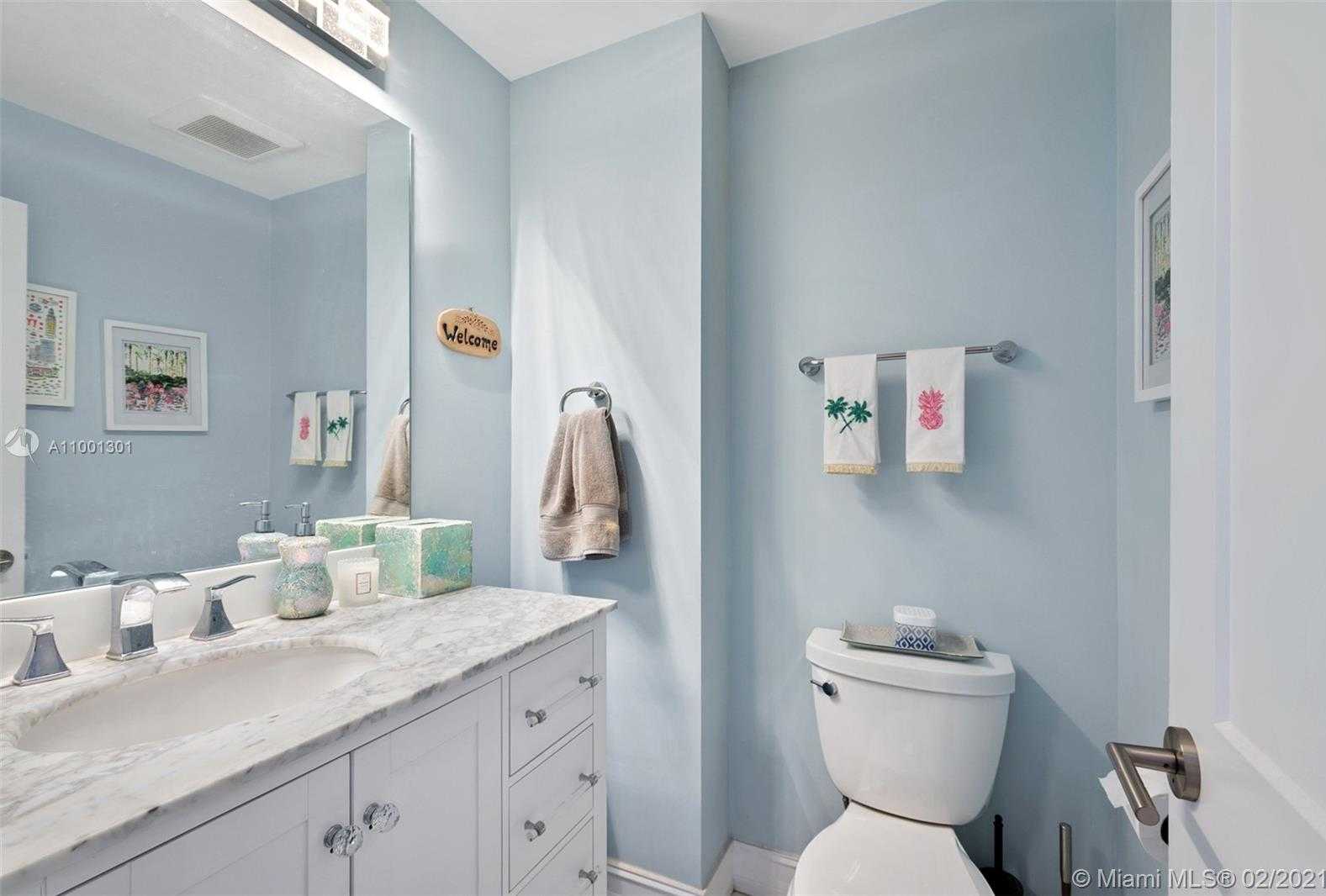 Small Image of 888 BRICKELL KEY DR #1006, Miami Number 10