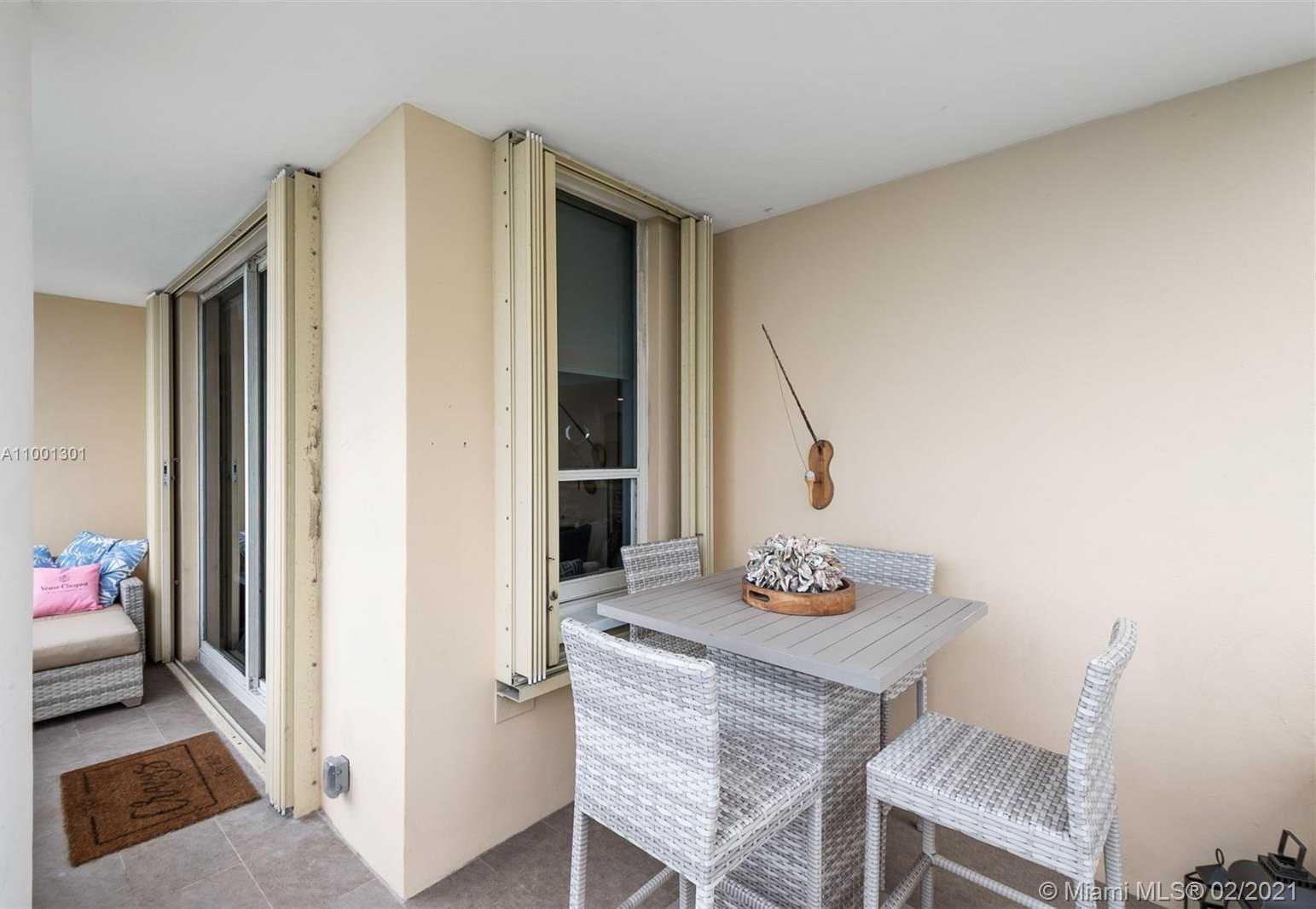 Small Image of 888 BRICKELL KEY DR #1006, Miami Number 11