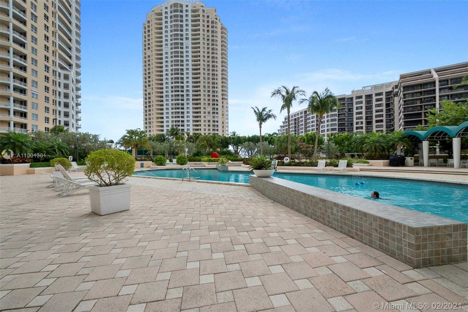 Small Image of 888 BRICKELL KEY DR #1006, Miami Number 13