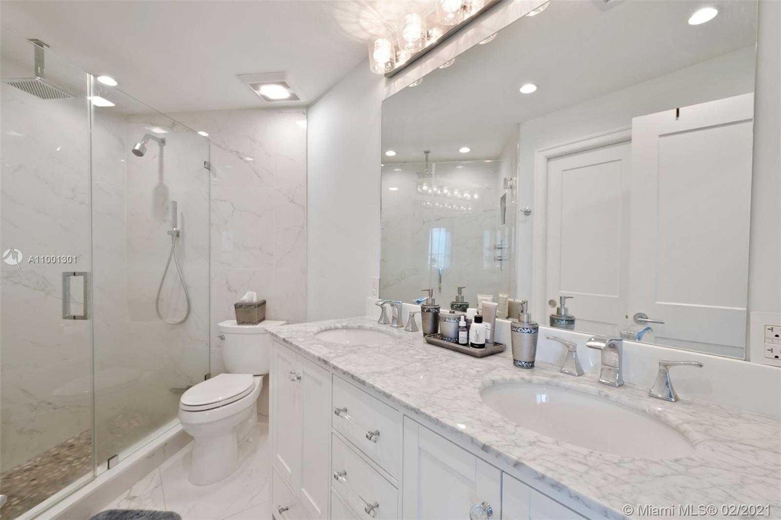 Small Image of 888 BRICKELL KEY DR #1006, Miami Number 7
