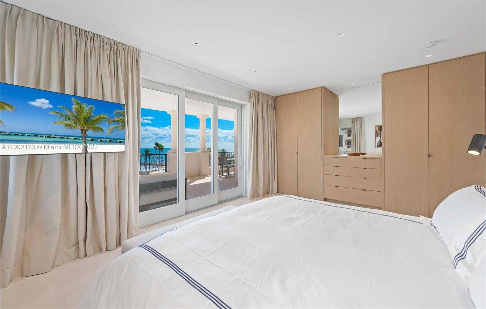 Small Image of 19242 FISHER ISLAND DR #19242, Miami Beach Number 19