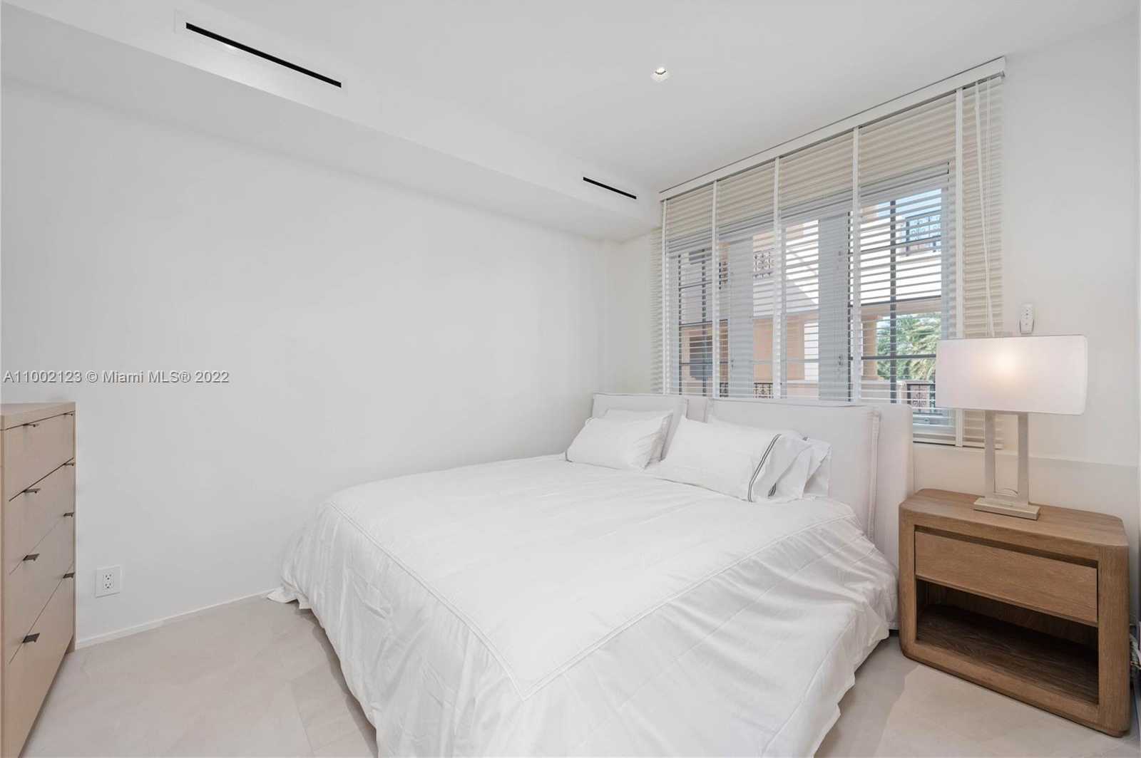 Small Image of 19242 FISHER ISLAND DR #19242, Miami Beach Number 35