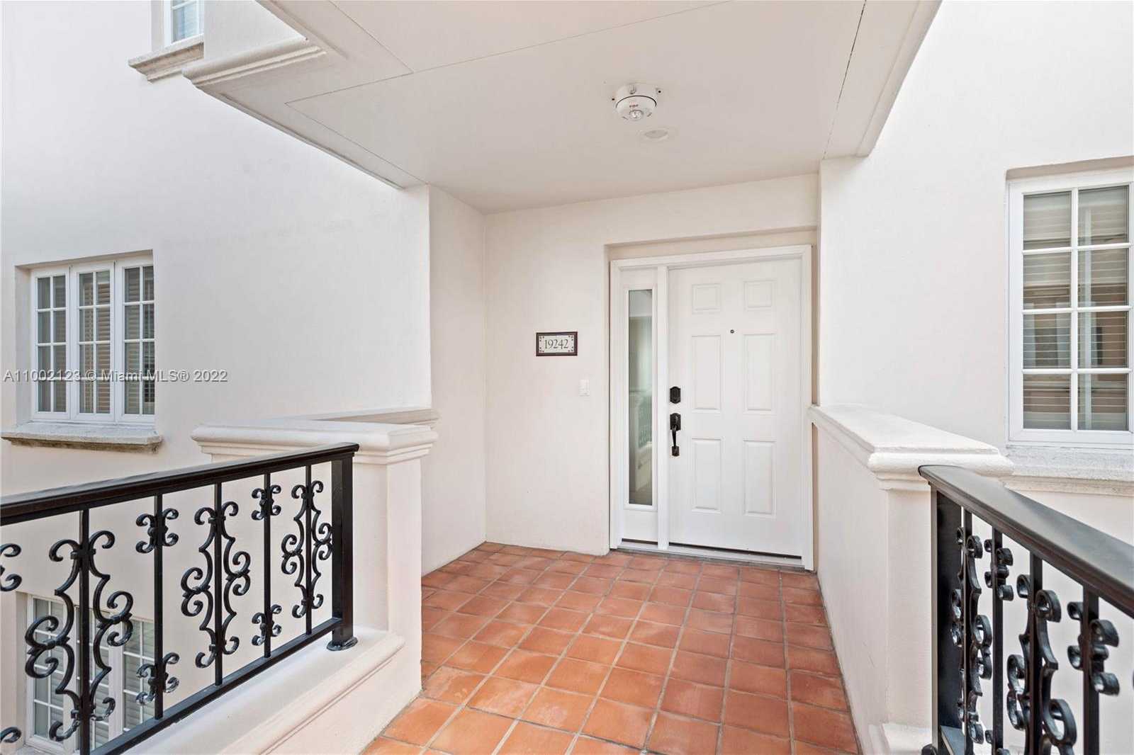 Small Image of 19242 FISHER ISLAND DR #19242, Miami Beach Number 39