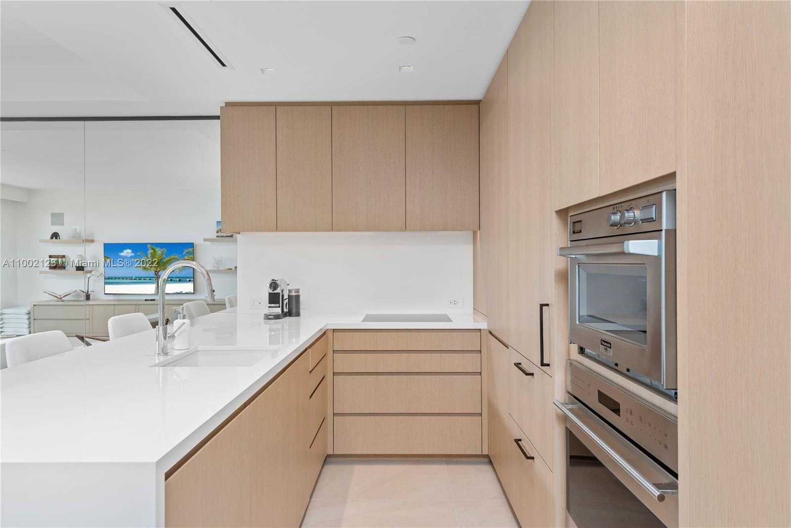 Small Image of 19242 FISHER ISLAND DR #19242, Miami Beach Number 9