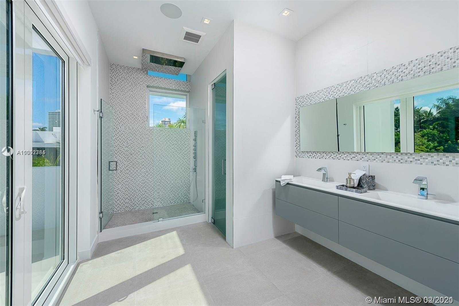 Small Image of 274 OCEAN BLVD, Golden Beach Number 13