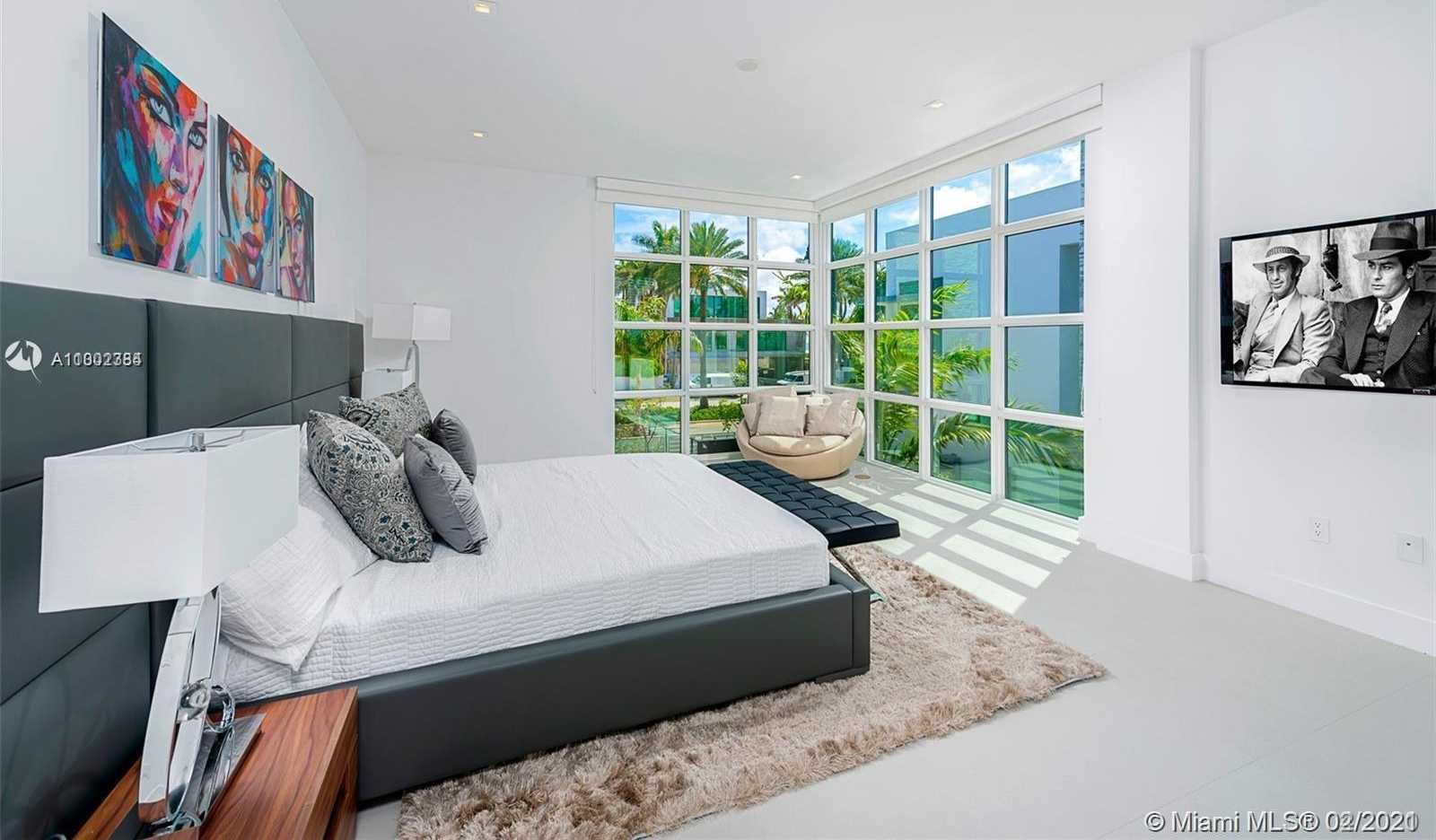Small Image of 274 OCEAN BLVD, Golden Beach Number 15