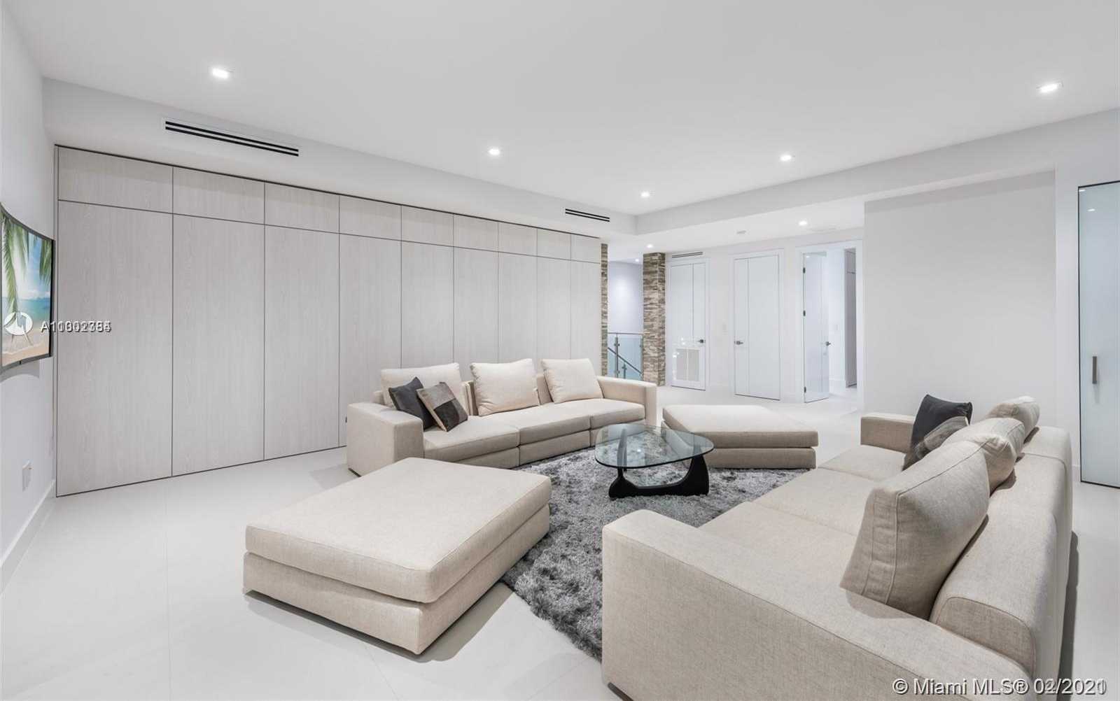 Small Image of 274 OCEAN BLVD, Golden Beach Number 17