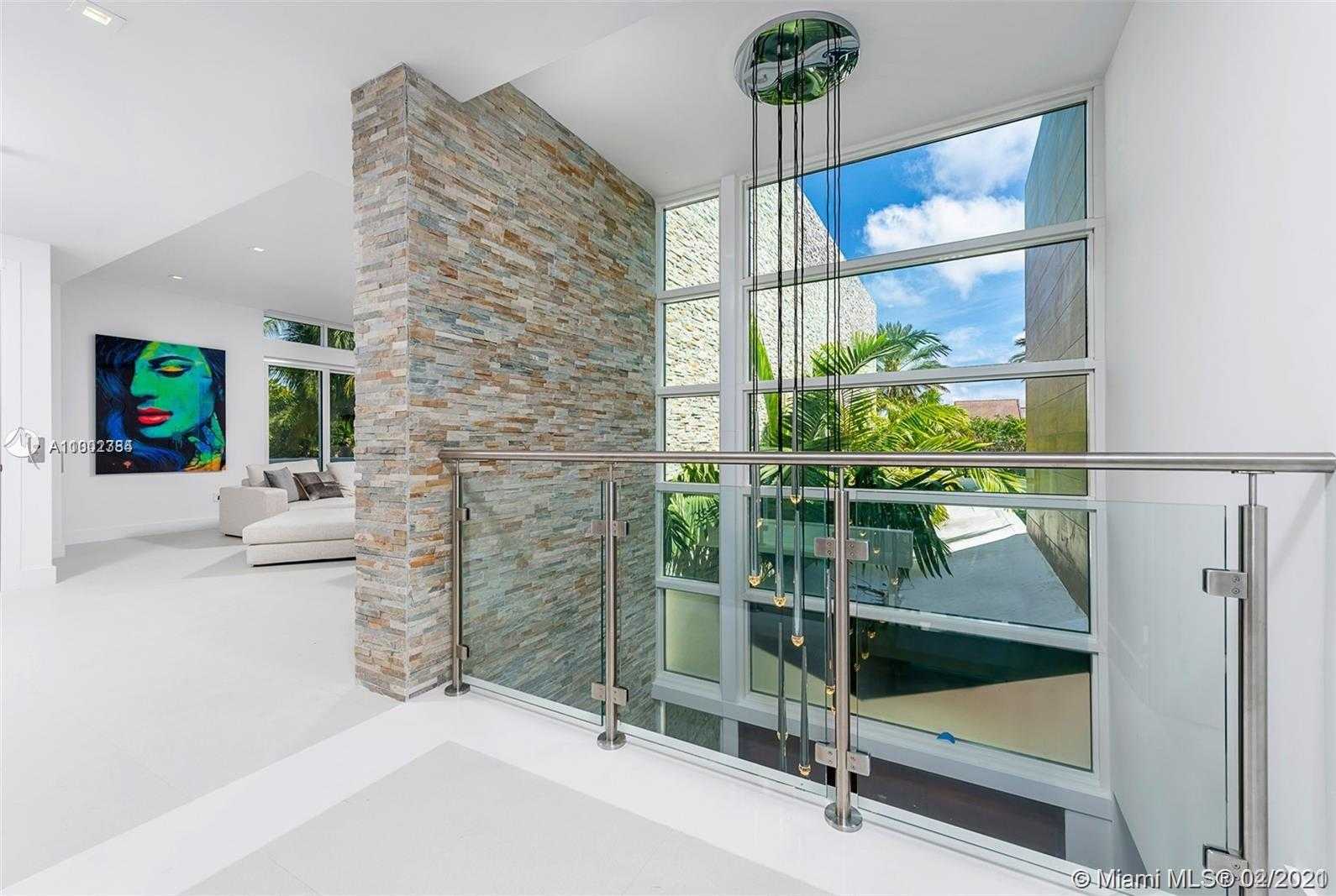 Small Image of 274 OCEAN BLVD, Golden Beach Number 18
