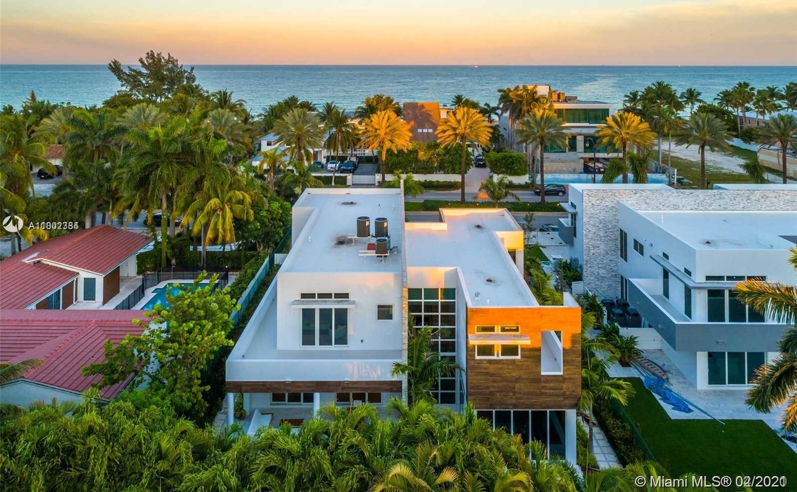 Small Image of 274 OCEAN BLVD, Golden Beach Number 3