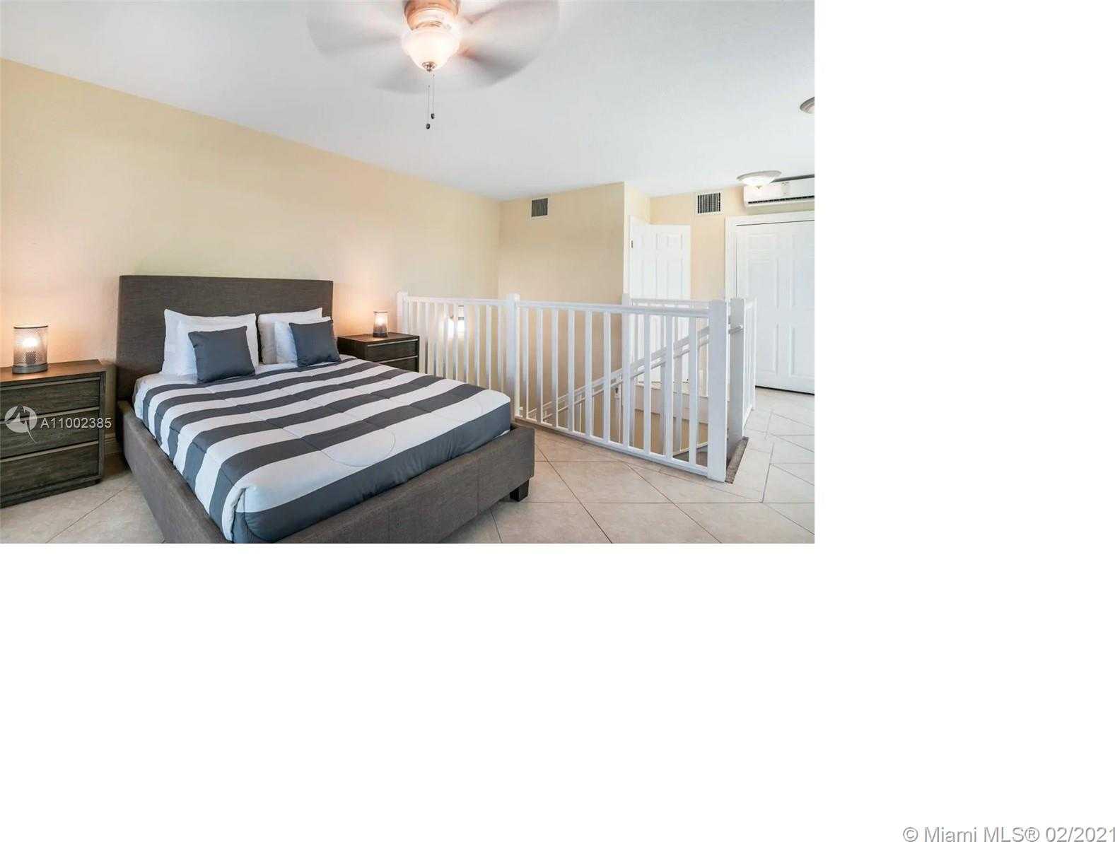 Small Image of 453 SW 5TH AVE, Fort Lauderdale Number 18