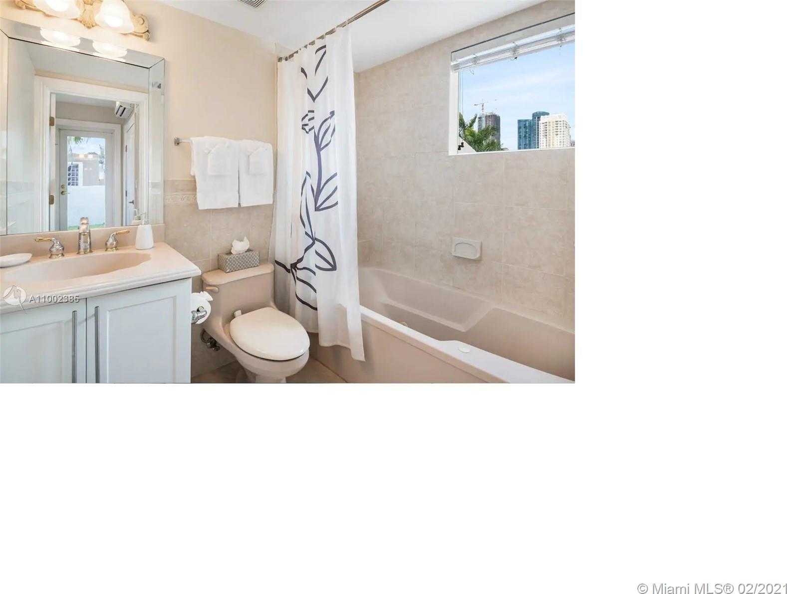 Small Image of 453 SW 5TH AVE, Fort Lauderdale Number 20