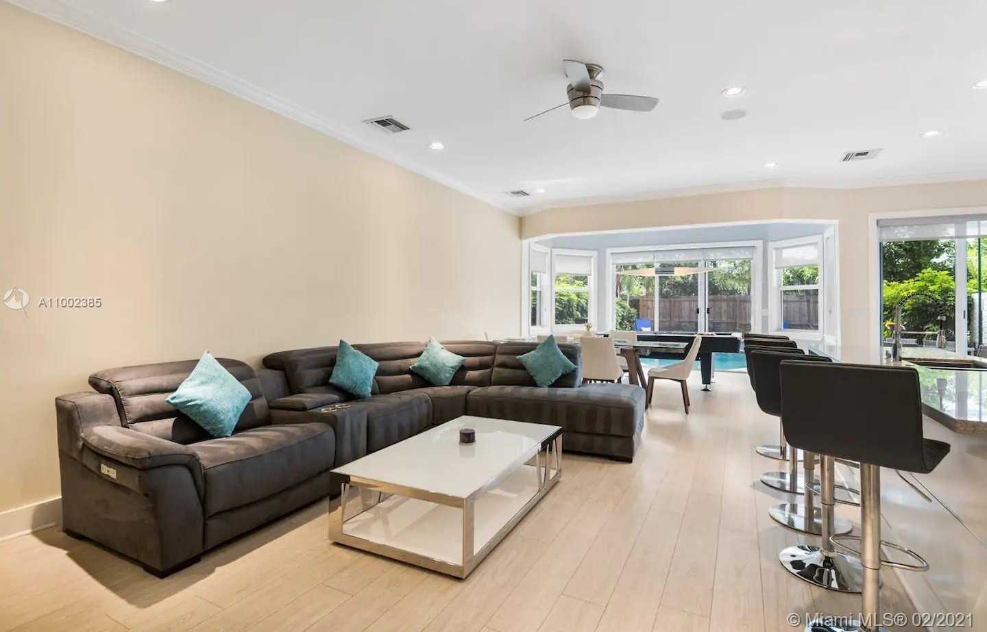 Small Image of 453 SW 5TH AVE, Fort Lauderdale Number 3