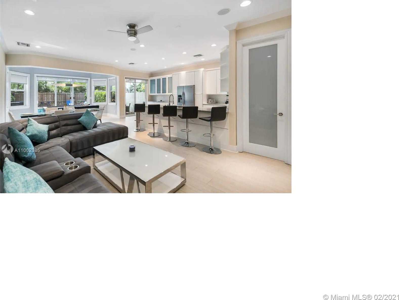 Small Image of 453 SW 5TH AVE, Fort Lauderdale Number 4